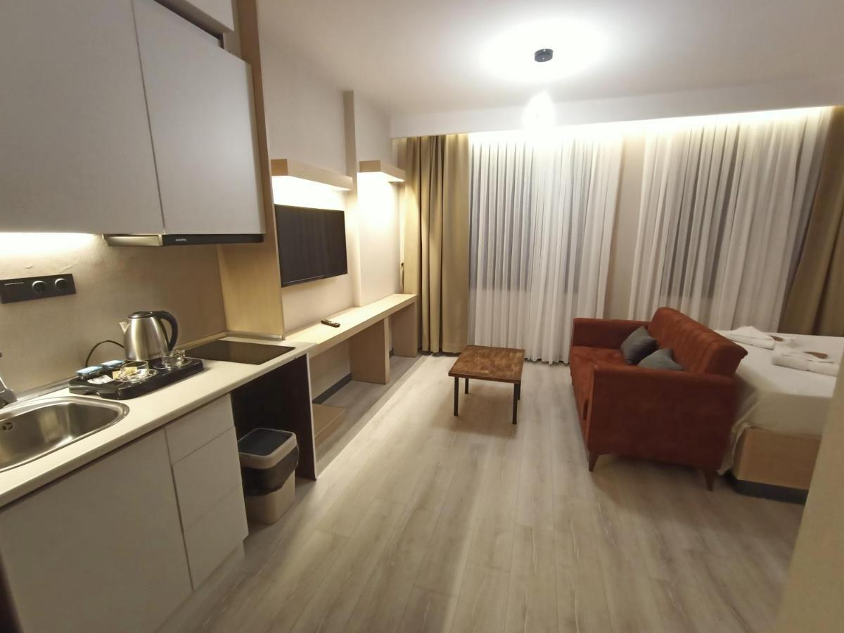 New Falcon Palas Otel Istanbul Exterior photo