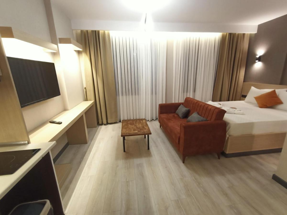 New Falcon Palas Otel Istanbul Exterior photo